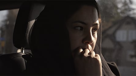 An Unfinished Journey / Nilofar Moradi in car
